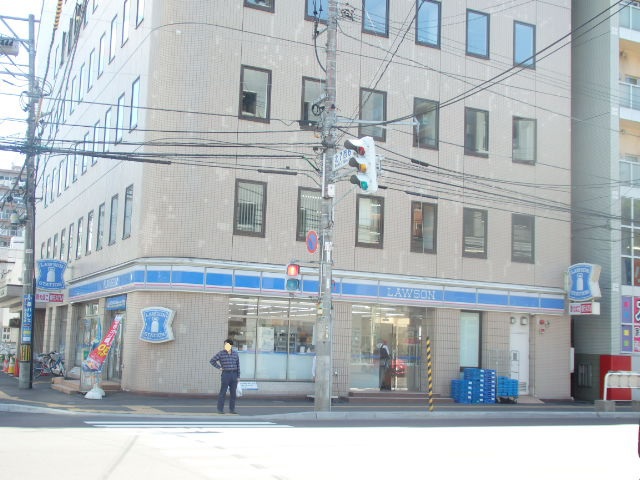 コンビニ　ローソン（コンビニ）まで125m