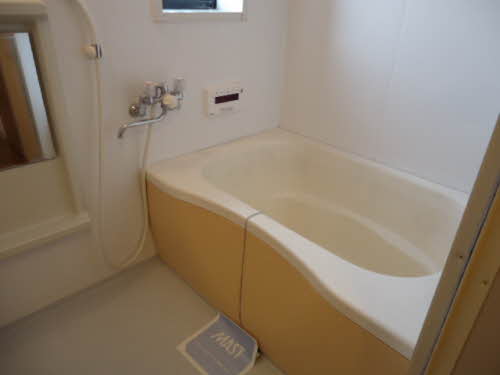 バス・シャワールーム　お風呂で日々の疲れを落としましょう