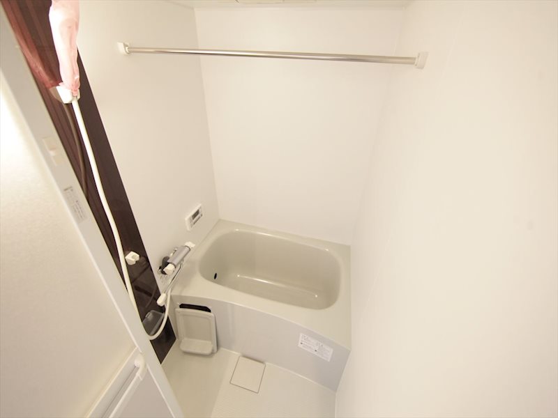 バス・シャワールーム　追い焚き・オートバス機能付　浴室暖房乾燥機　同型写真