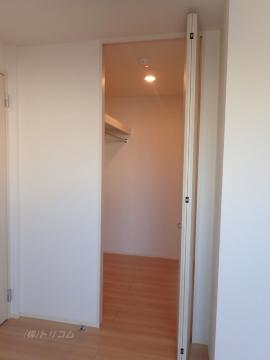 収納　ウォークインクローゼット