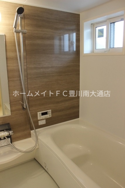 バス・シャワールーム　同型別部屋写真