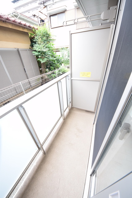 バルコニー　～今日は朝からお洗濯～