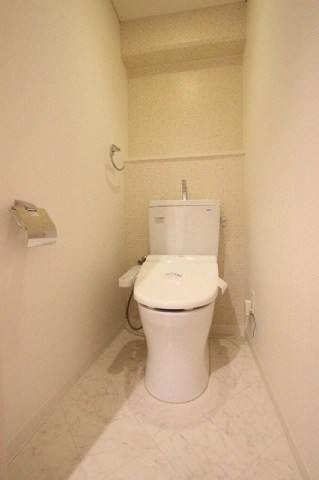 トイレ　※同物件別部屋参考写真