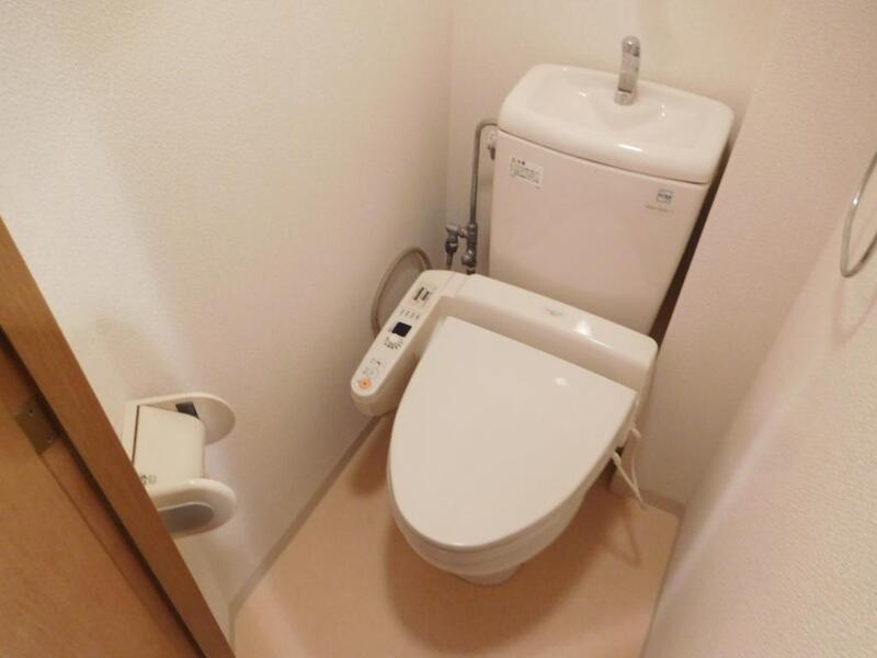 トイレ　ウォシュレット付き！
