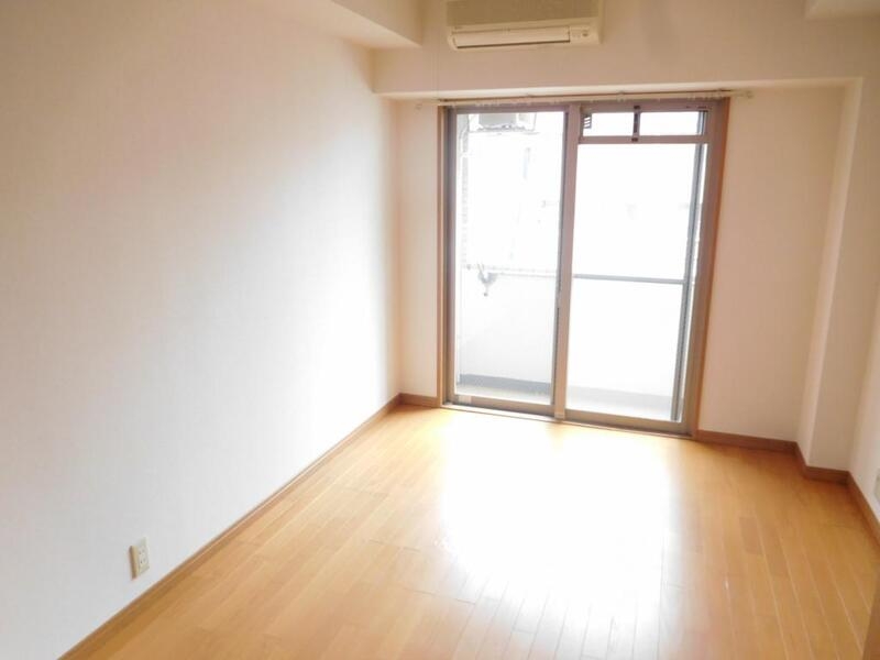 居室・リビング　日当たりのイイお部屋です！