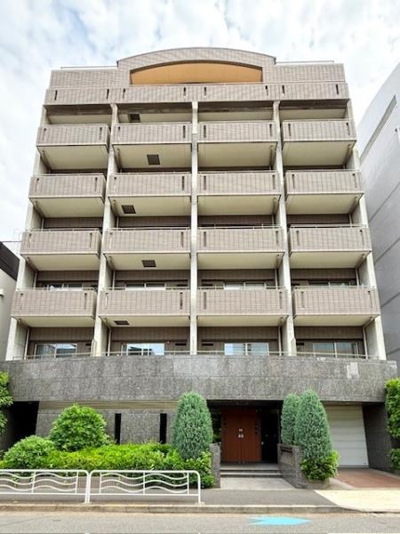 建物外観　外観は落ち着いています