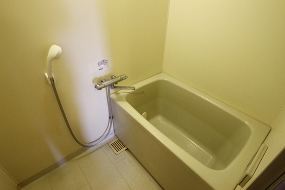 バス・シャワールーム　※他号室の写真です。