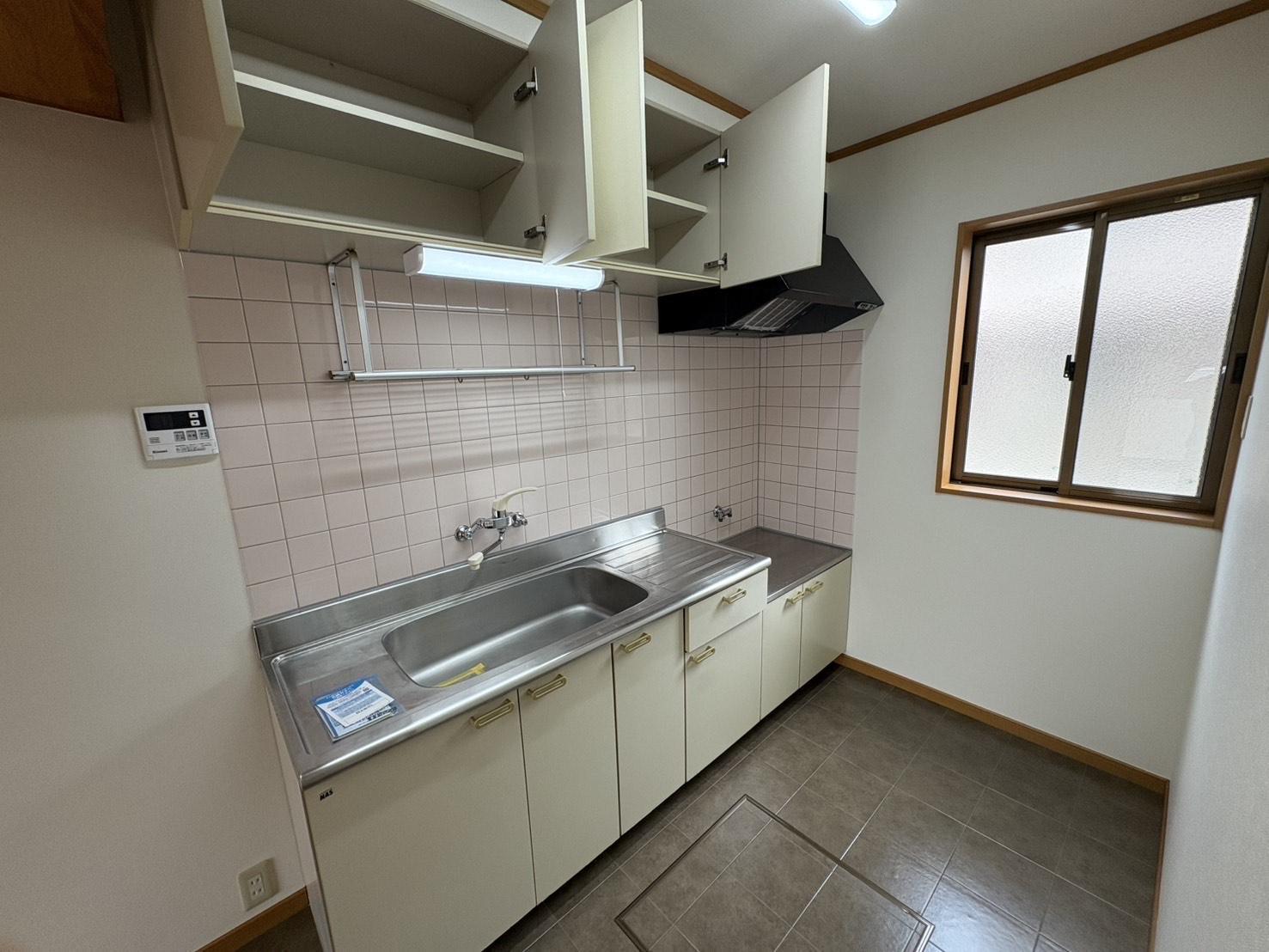 キッチン　便利なシングルレバー水栓☆床下収納有♪