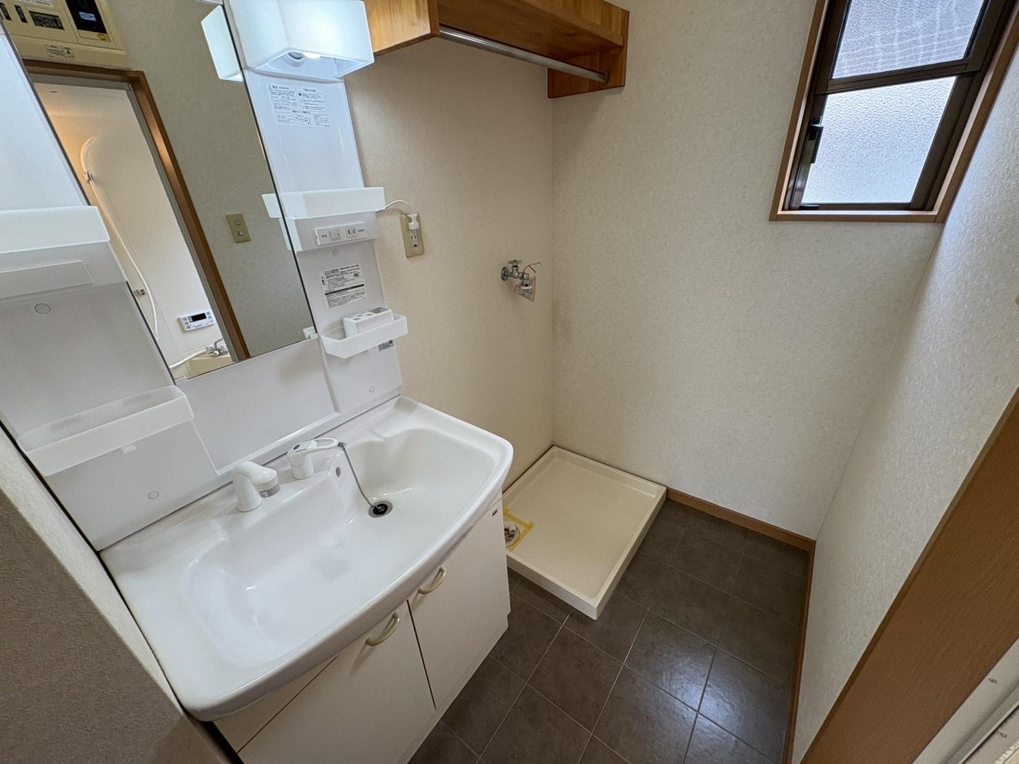 洗面設備　洗面化粧台があるので身支度もバッチリ☆