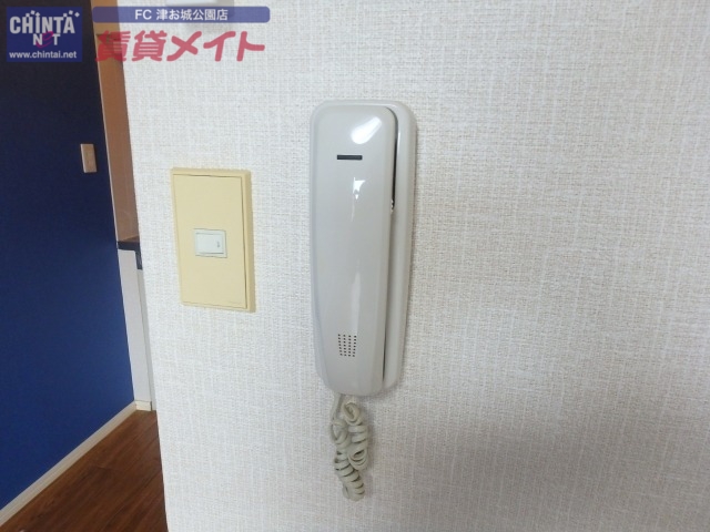 セキュリティ　同型参考写真