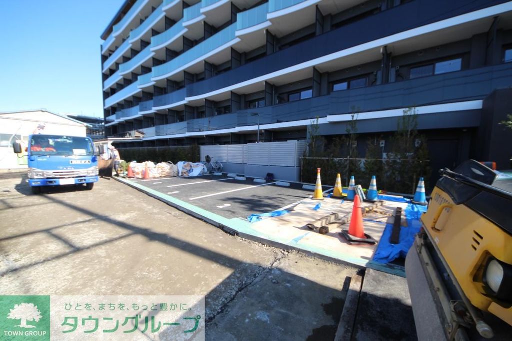 駐車場　駐車場