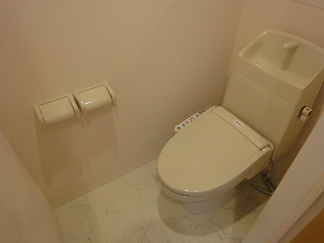 トイレ　シャワー付トイレ