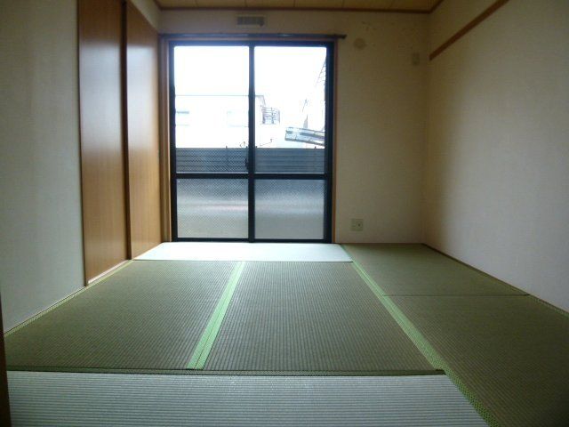 その他部屋・スペース　和室6帖です。