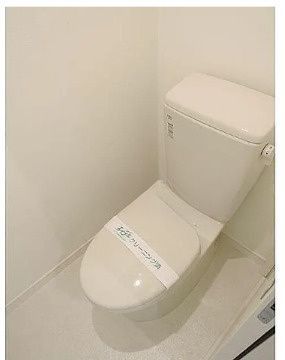 トイレ　別号室参考写真