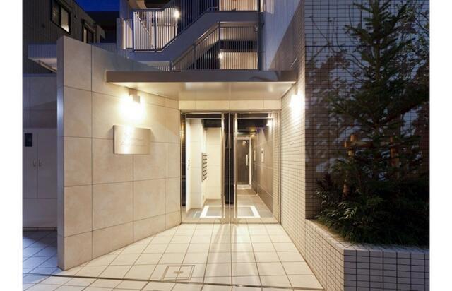 エントランス　建物の入り口です