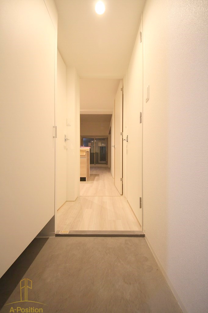 玄関　セレニテ天六ミラク