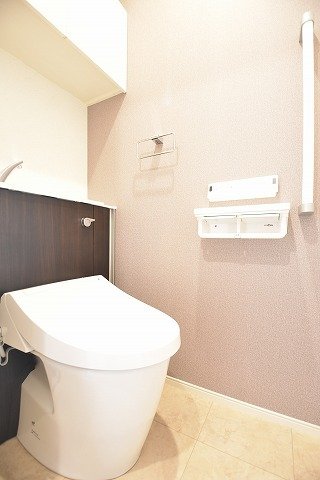 トイレ　トイレもきれいです