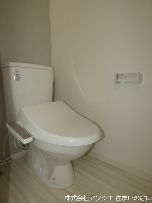 トイレ　ウォシュレット便座