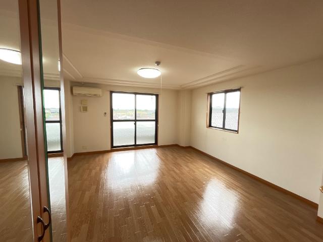 居室・リビング　洋室