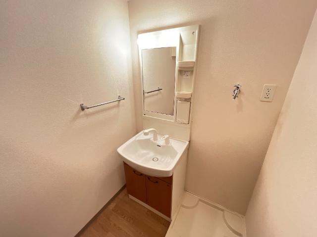 洗面設備　洗髪洗面化粧台