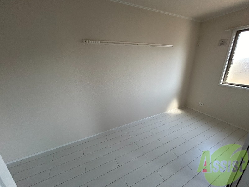 その他部屋・スペース　寝室には５．２帖の洋室をお使いください！使いやすい広さです！