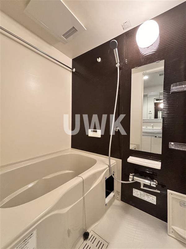 バス・シャワールーム　※同シリーズの参考画像です