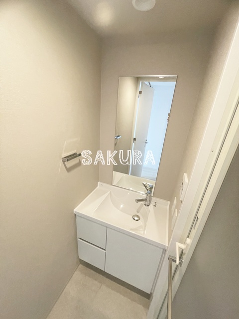 洗面設備　身支度に欠かせない独立洗面台♪