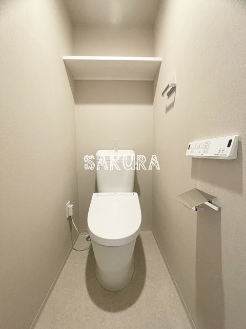 トイレ　嬉しい温水洗浄便座♪