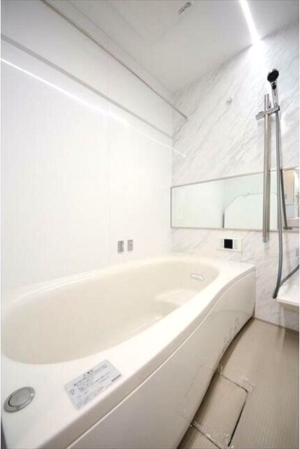 洗面設備　追焚機能付きです