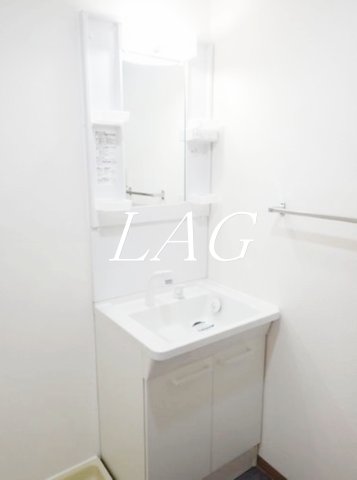 洗面設備　洗面台です。