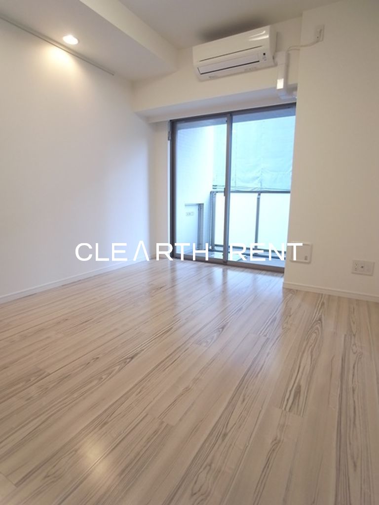 居室・リビング　☆広々7.6帖/心地よい住環境/南西向き