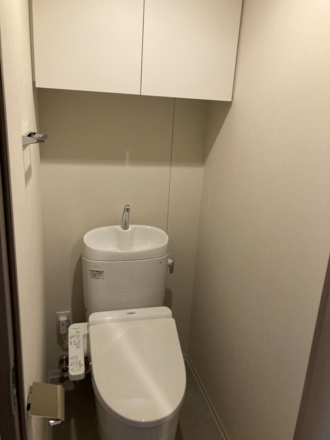 トイレ　※写真は同タイプ住戸です。