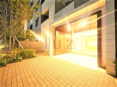 建物外観　2012年築の分譲マンション☆