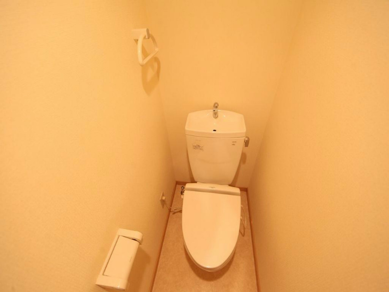 トイレ　トイレ（お風呂トイレ別）温水洗浄暖房便座取り付け可