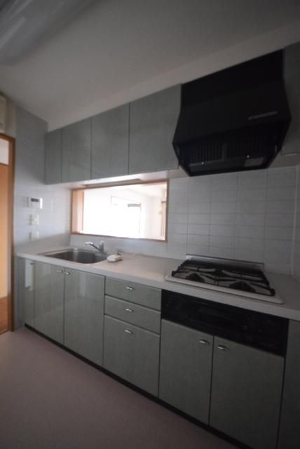 キッチン　☆内見のご予約はタウンハウジング八王子店まで☆