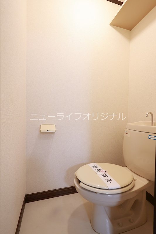 トイレ　※同建物他部屋になります。現状優先です。