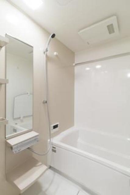 バス・シャワールーム　※写真は同タイプ住戸です。