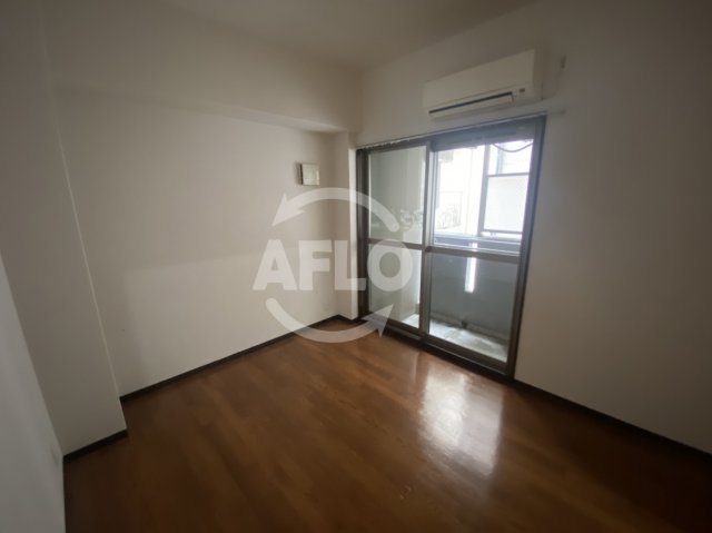 居室・リビング　U-ro玉造　リビング