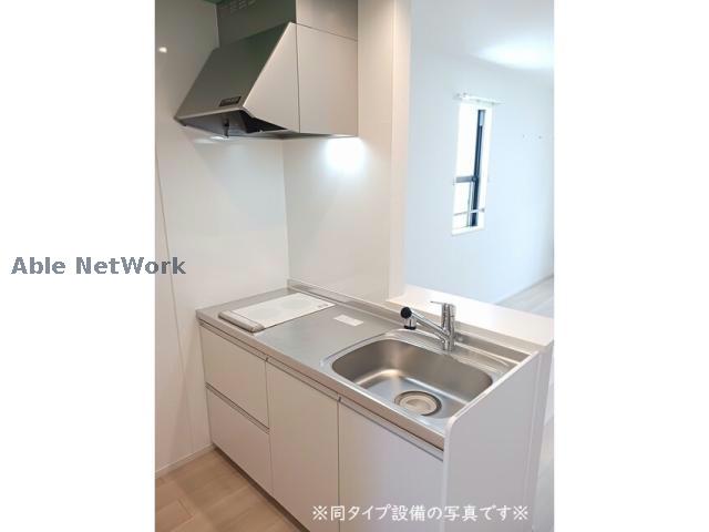 キッチン　※同型タイプ参考写真
