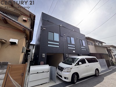 建物外観　居住者専用のごみ置き場があります。