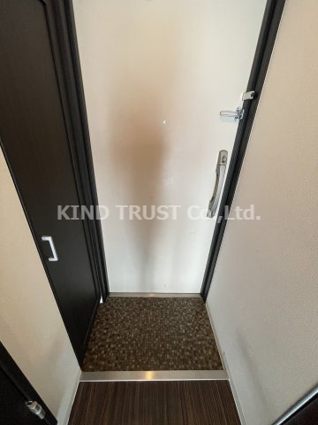 玄関　落ち着いた玄関です