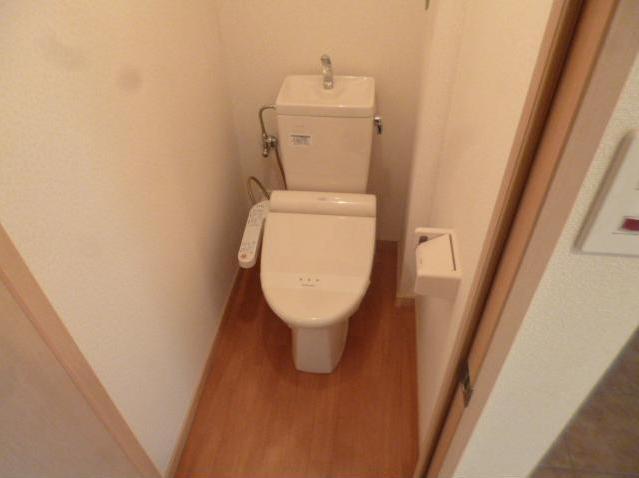 レザンス昭栄のトイレ写真