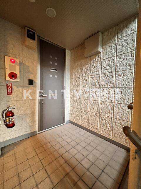 玄関　明るい玄関です