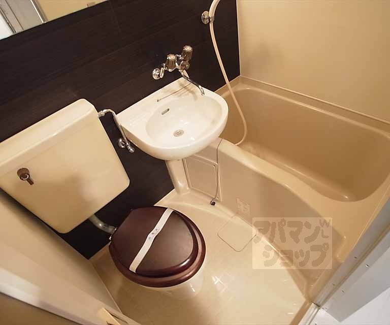 バス・シャワールーム　バス