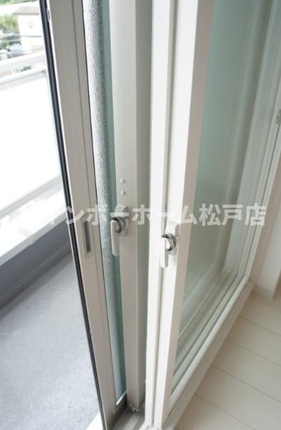 バルコニー　バルコニーからの眺めを楽しみながら食事をしませんか