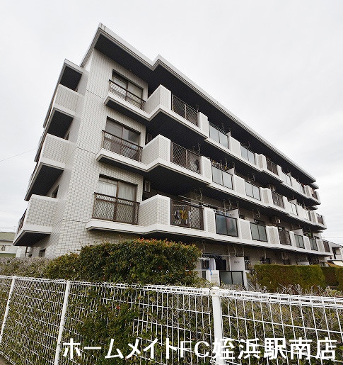 建物外観　★周辺環境良好で過ごしやすい♪★