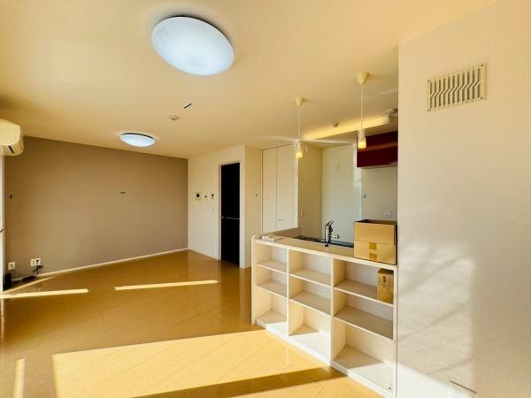 居室・リビング　※同物件別室※