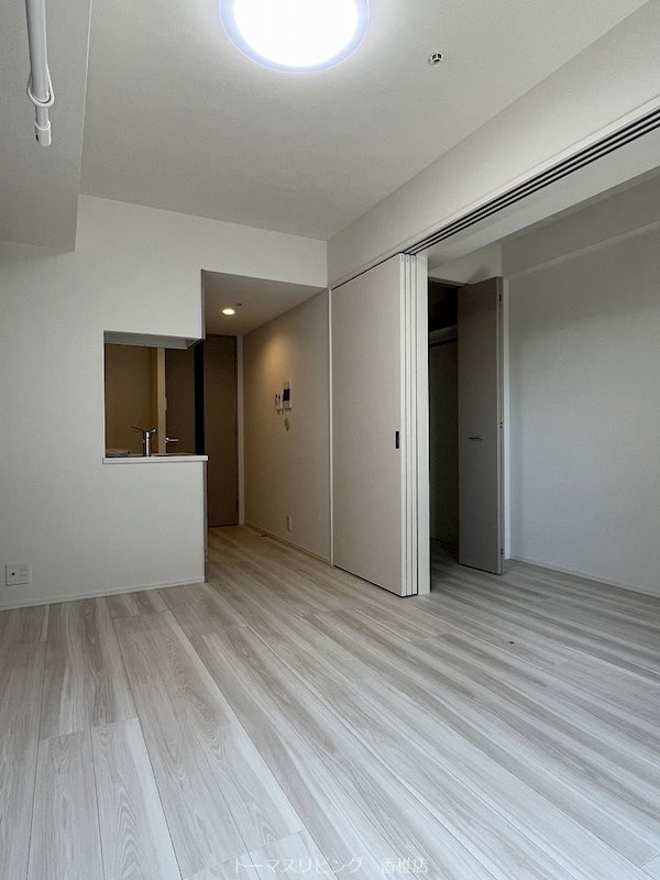 居室・リビング　同物件の別号室