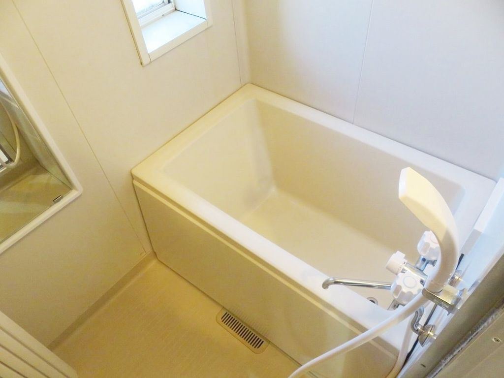 バス・シャワールーム　バス