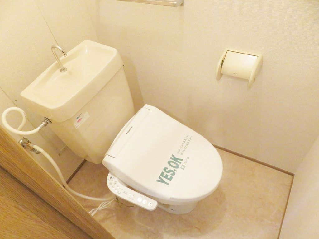 トイレ　トイレ